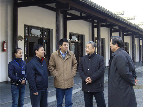 上海文聯(lián)文藝家安徽采風(fēng)團來文化園參觀